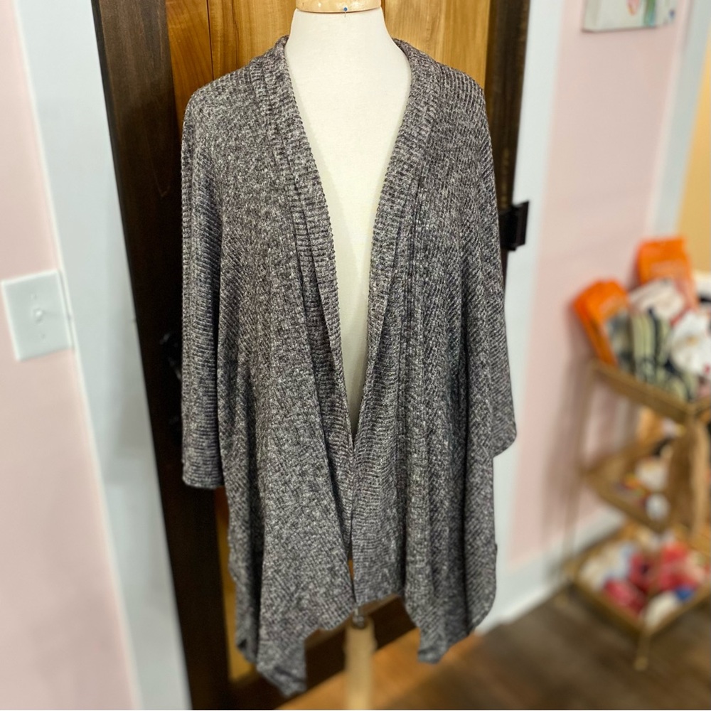 M/L Soft Heather Gray Umgee Oversized Coverup Cardigan Sweater (fits XL)